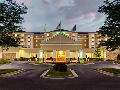 Holiday Inn Express & Suites Bloomington, an IHG Hotel. . Holiday inn indianapolis